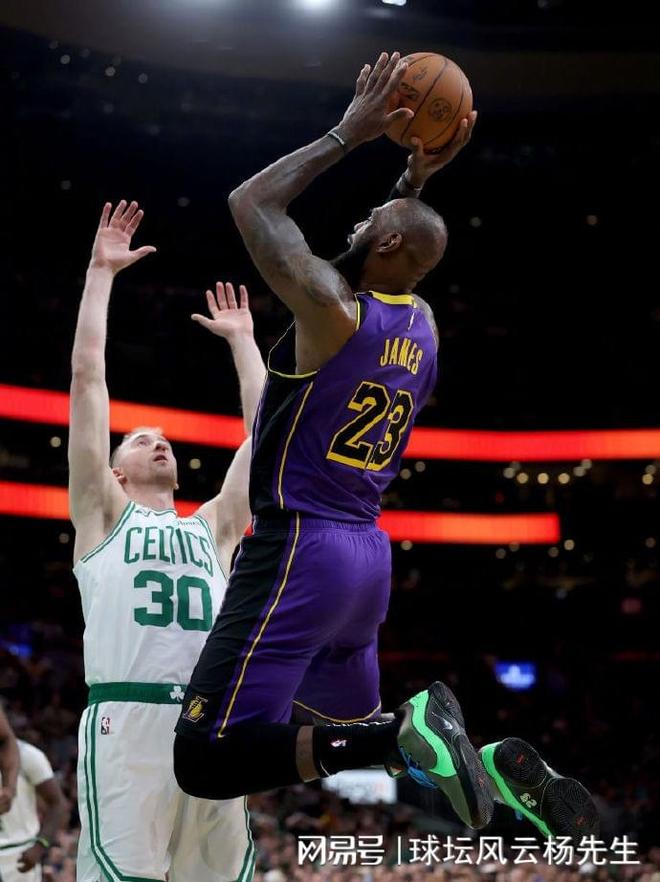 爱游戏-关于塔图姆连续十场比赛得分超过战术调整，湖人挑战极限！的信息