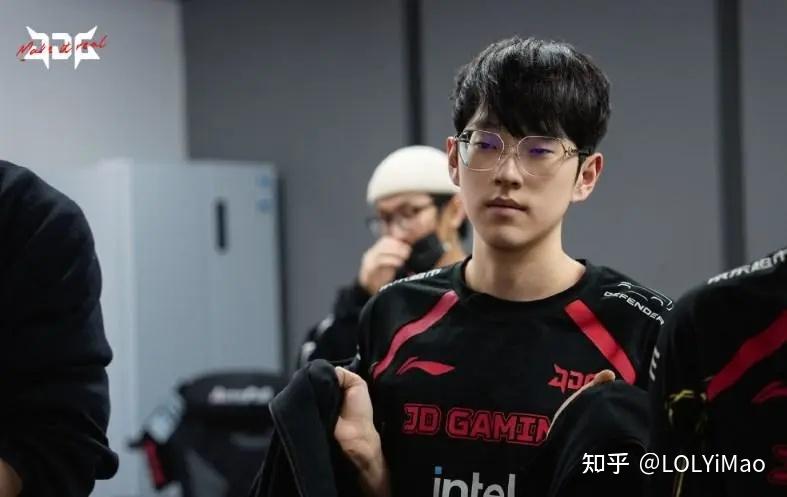 详细阅读:AYX-Scout关键节点逆转,IG带队取胜!的简单介绍 AYX-Scout关键节点逆转,IG带队取胜!的简单介绍